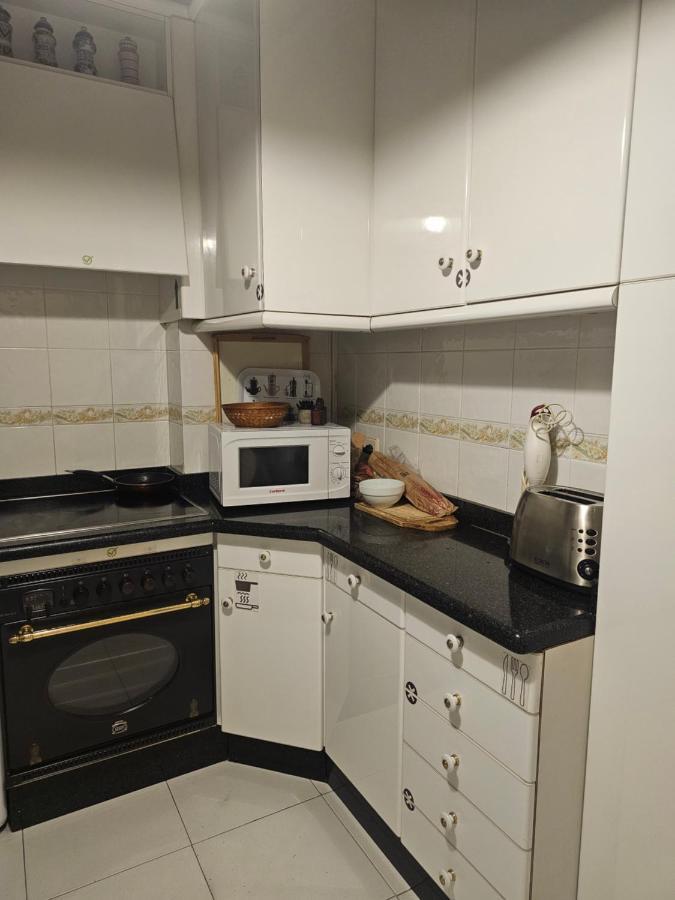 Habitacion Amplia Y Centrica En Piso Compartido Ла Коруня Екстериор снимка