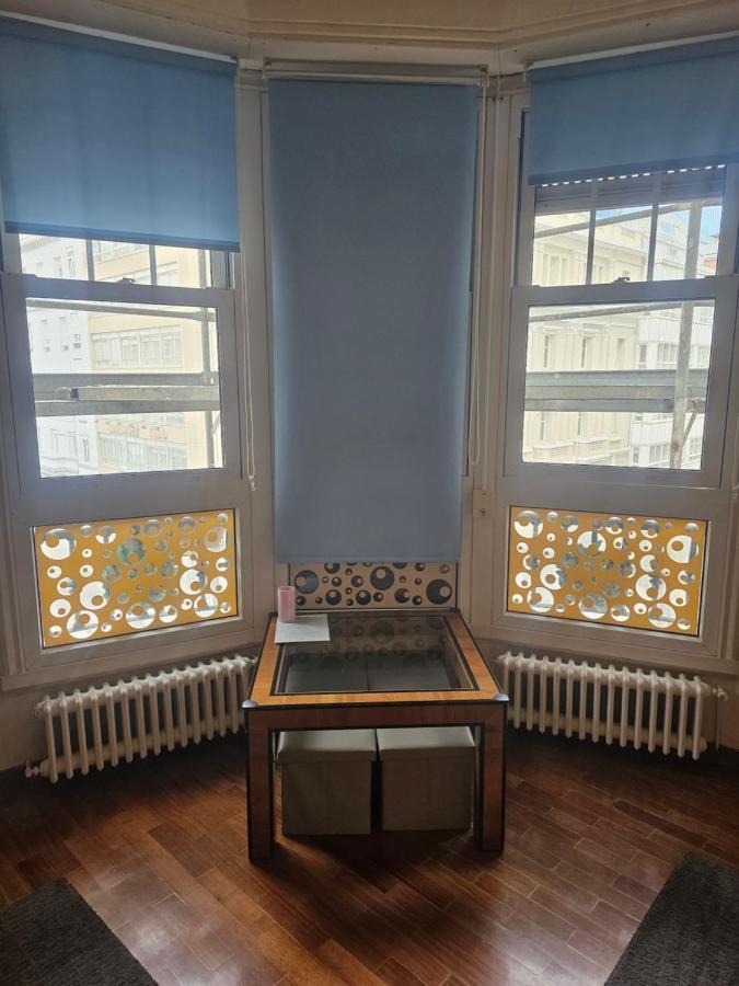 Habitacion Amplia Y Centrica En Piso Compartido Ла Коруня Екстериор снимка